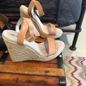 Michael Kors wedges size 9 tan espadrille